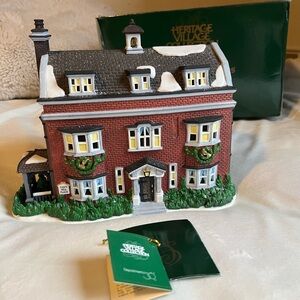 Dept 56 Gads Hill Place Dickens Village Series 6th Edition 1997 57535
